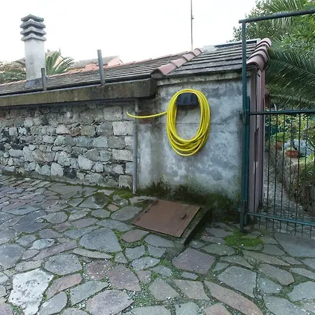 Il Girasole Apartment *
